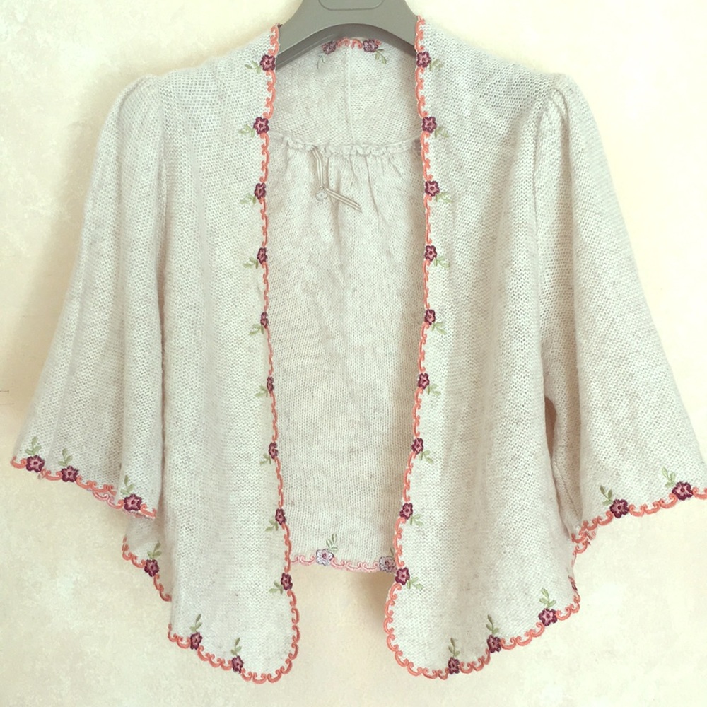 Knitted Knotted by Anthropologie Shrug